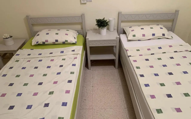 Theodoros Apt. 408