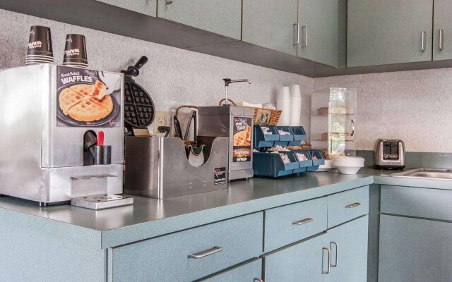 Econo Lodge Northport - Tuscaloosa