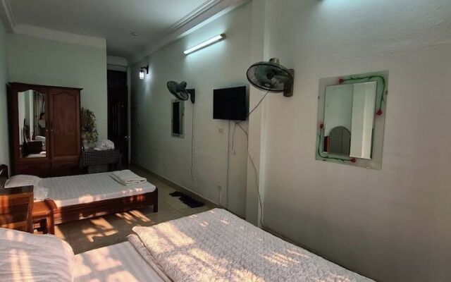 Huong Thuy Guesthouse