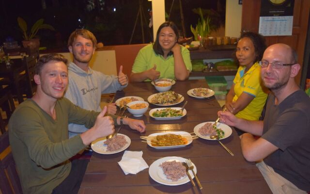 Manora Garden B & B