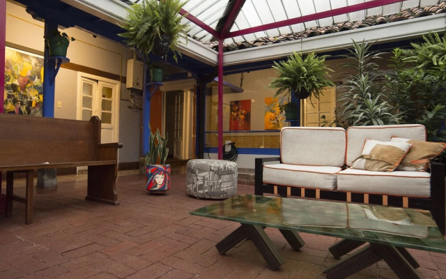 Fatima Suites - Hostel