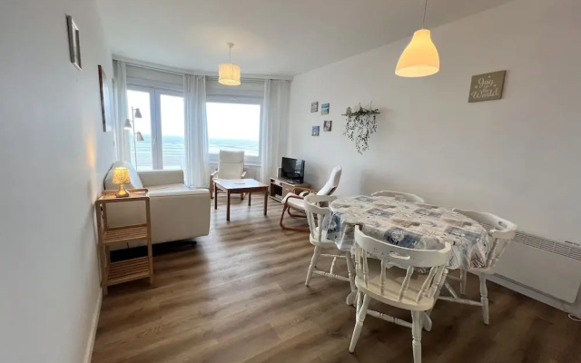 Apartment in Middelkerke With Sea View