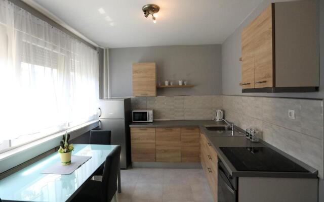 Studio apartman Ana