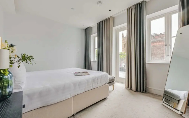 Westminster Apartments by D'montrio