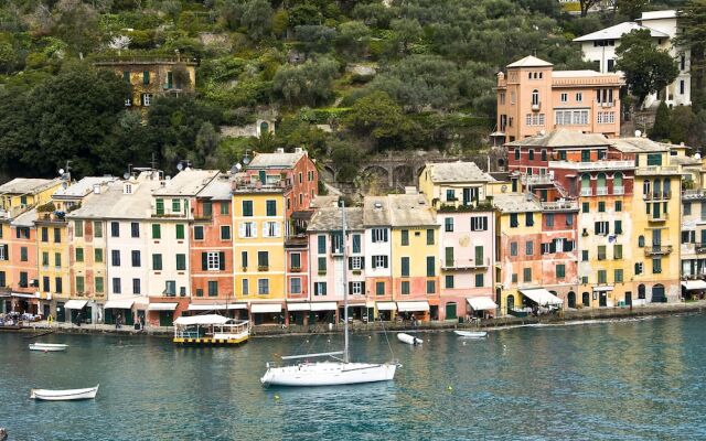 Fegina Deluxe 3 Bedrooms 3 Bathrooms