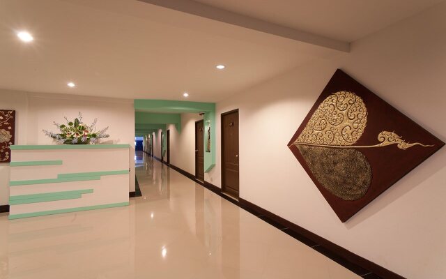 B2 Chang Phueak Gate Premier Hotel