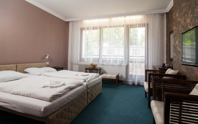 Hotel Radejov