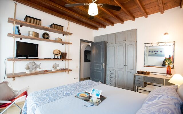 Sea Breeze Balcony of Mykonos