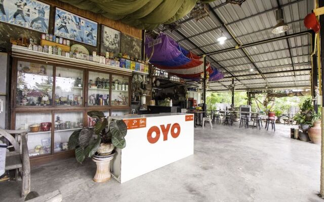 999 Baan Pak Rom Ruen