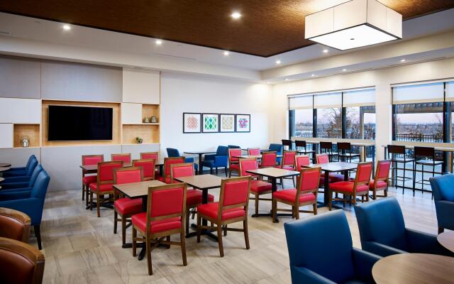 Holiday Inn Express and Suites Brantford by IHG