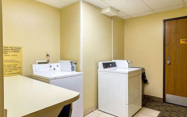 Americas Best Value Inn Fargo