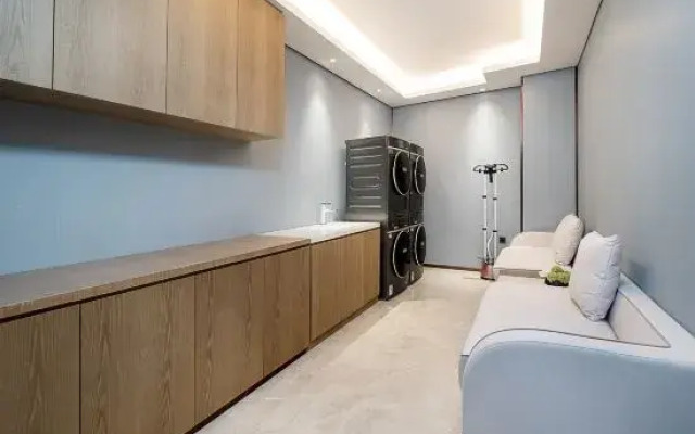 Amigo Hotel (Shenzhen Gongming Honghuashan Subway Station)