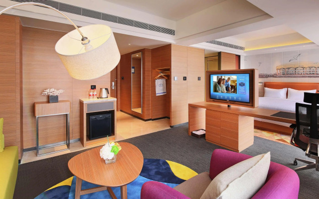 Hampton by Hilton Beihai High-Speed Train Station