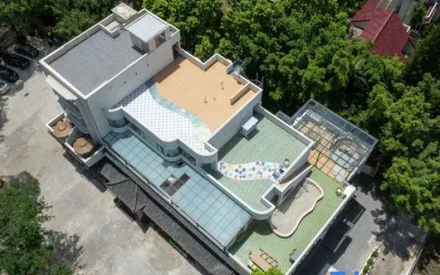 Conghua Lake View Villa