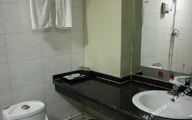 Kaixuan Hotspring Hotel