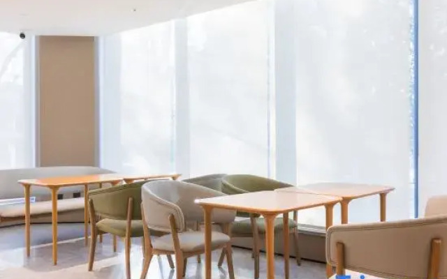 JI Hotel (Tianjin Xiqing Meijiang Exhibition Center&The Olympic Center Area Subway Station)