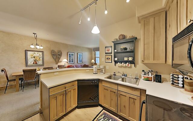 8203ns20 2 Bedroom Condo