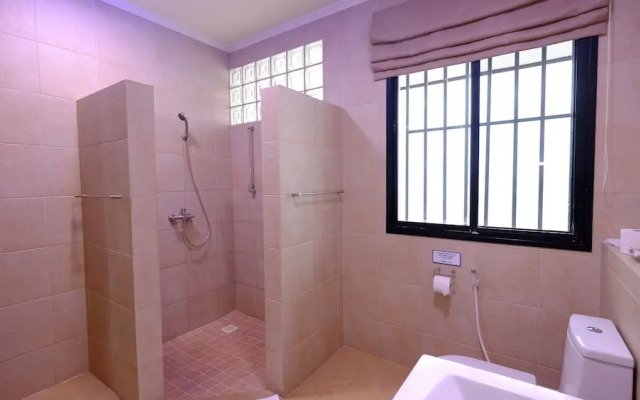 Baan Jai Dee Beach Front Hotel