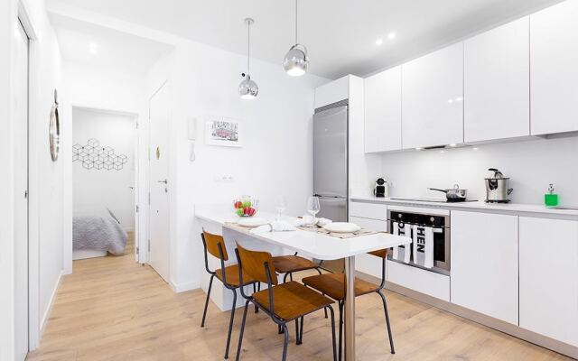 Malasaña Apartments By Flatsweethome