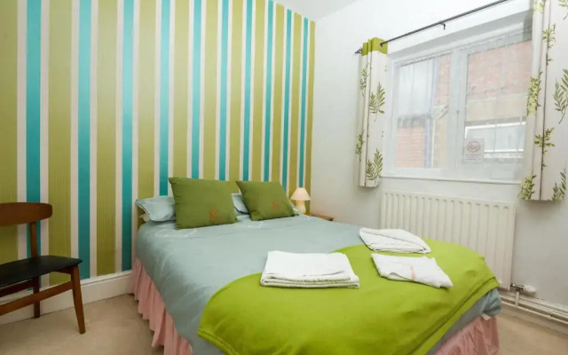 Canberra Guest HouseHotel