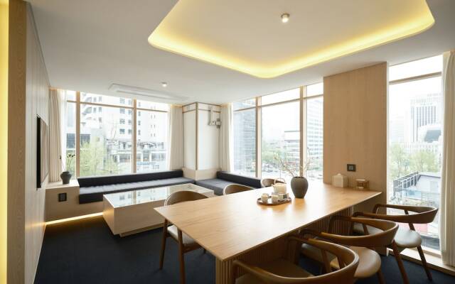 UH Suite Seoul Deoksugung