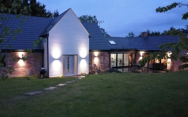 The Highlands, 5 bed 5 Bath, Large Spacious House