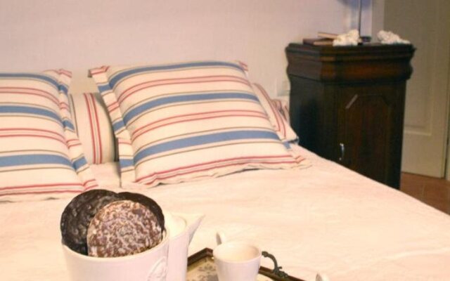 Alice Del Lago Country House