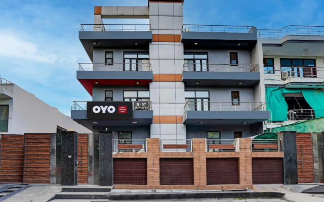 OYO 14015 Diamond Stays