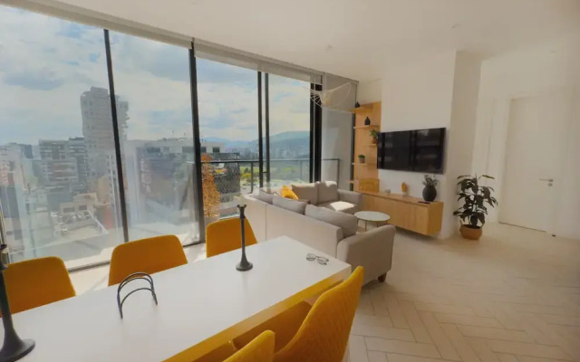Apartamento en el edificio más alto UIO