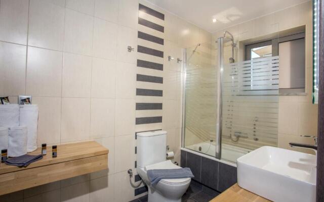 Vardians Villas & Suites