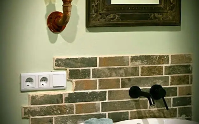 B&B Wood, Food & More