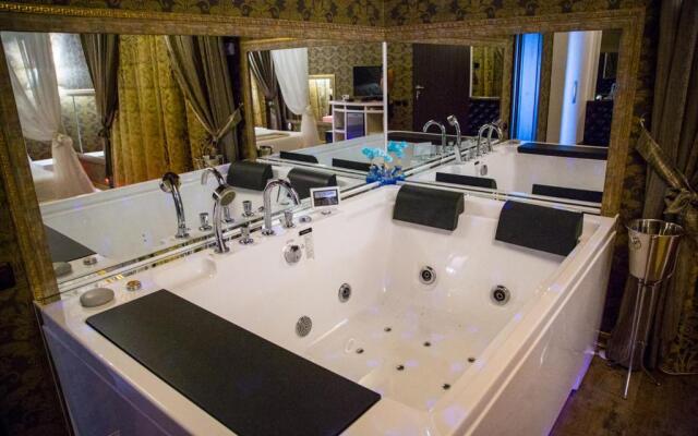 Hotel Boutique Mikaela (Adult Only)