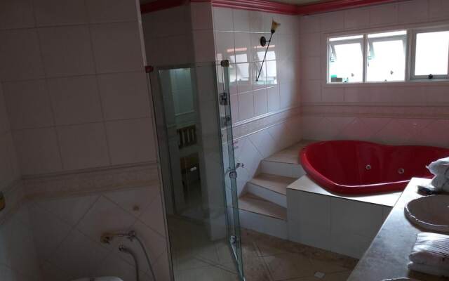 Motel Avenida - Adult Only