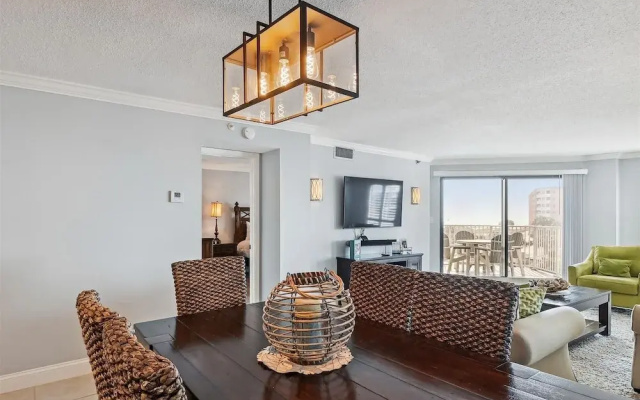 Inlet Reef 314 2 Bedroom Condo by RedAwning