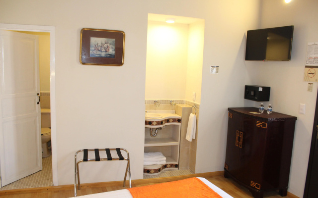 Hotel Aroma 406