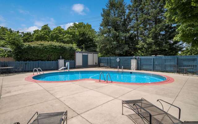 Rodeway Inn Carlisle North