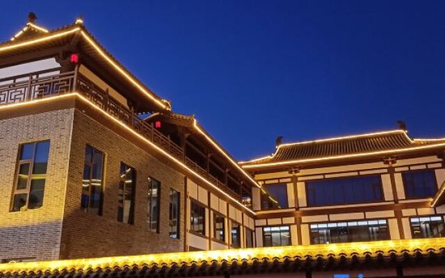 Luoyang Menggong Capital City Cultural Theme Hotel