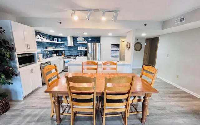 Wilmington Avenue 50 #106