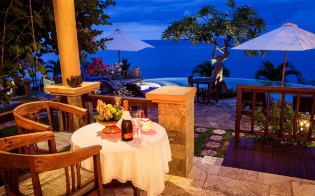 Blue Moon Villas
