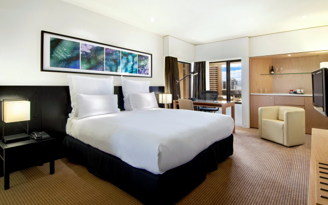 Amora Hotel Adelaide – Guest Rooms – Adelaide