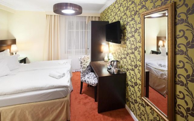 Pytloun Design Self Check-in Hotel