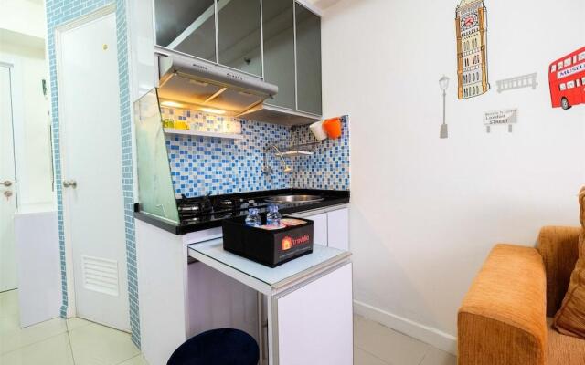 Comfort 2BR with Pool View Green Pramuka City Apartment