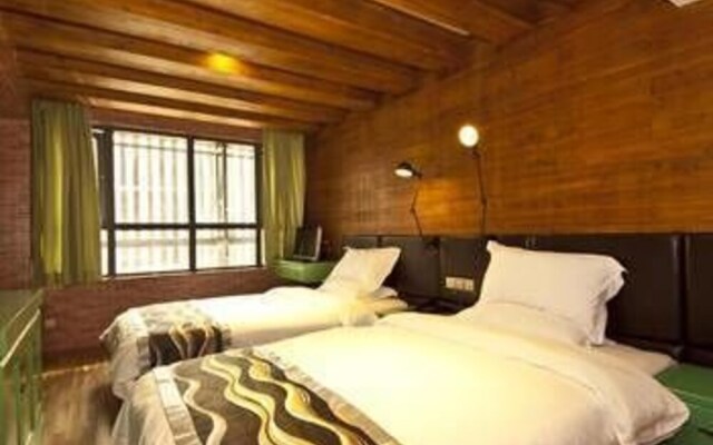 Tata Theme Hotel