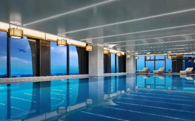 HUALUXE Shenzhen Bao'an