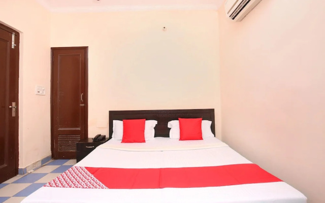 Rr Residency By OYO Rooms