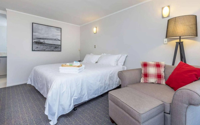 Anzac Court Motel