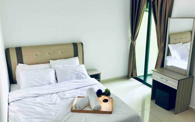 Midvalley Southkey Marina Residence By Elvis