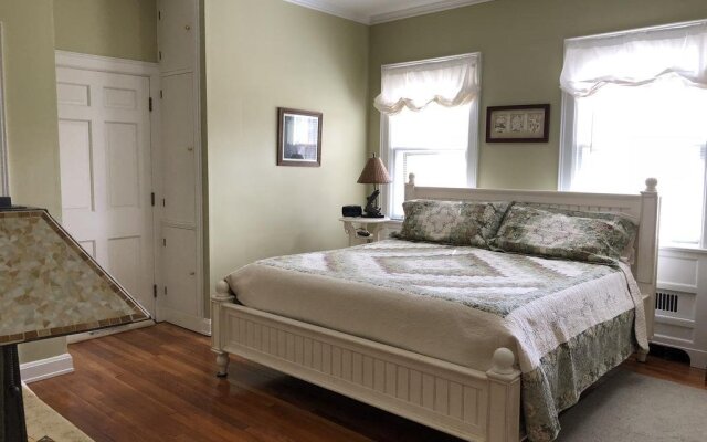 Farrell House Lodge at Sunnybrook Trout Club