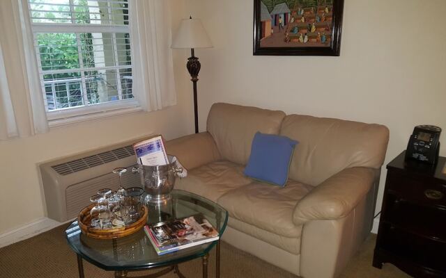 The Caribbean Court Boutique Hotel