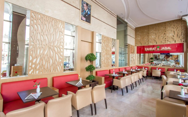 Hotel Zahrat Al Jabal